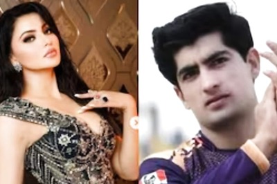Urvashi Rautela’s Birthday Wish For Pakistani Cricketer Naseem Shah Raises Eyebrows