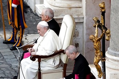 Pope Prays For Lebanon During 1st Public Audience In Months