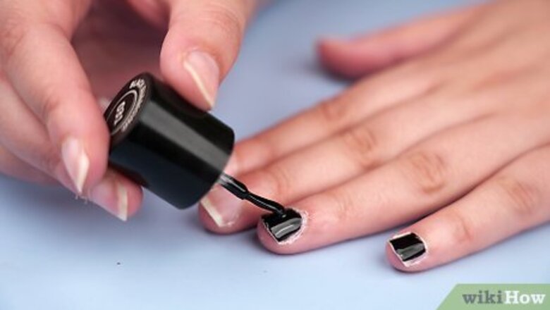 How to Attach Rhinestones to Nails