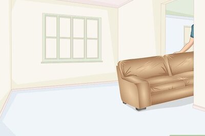 How to Paint Walls Near a Ceiling