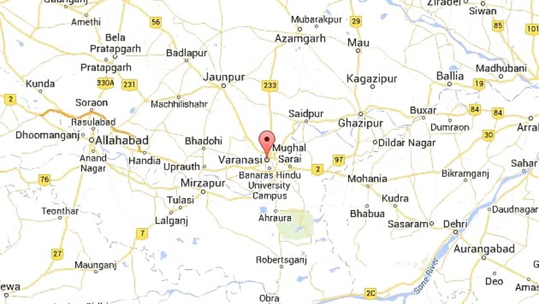 Five injured in police lathicharge following clash between Congress, SP workers