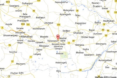 Five injured in police lathicharge following clash between Congress, SP workers