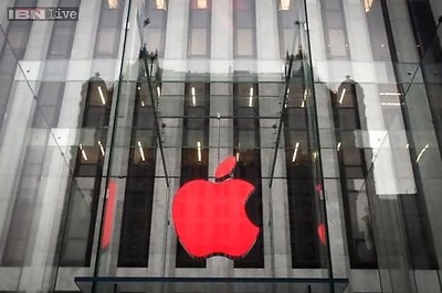 Apple learning to make self-driving electric car: Auto industry source