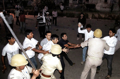 Allahabad: 20 injured in university campus violence