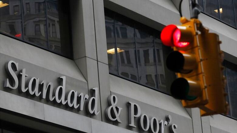 S&P Cuts Airtel's Rating Outlook to Negative from Stable