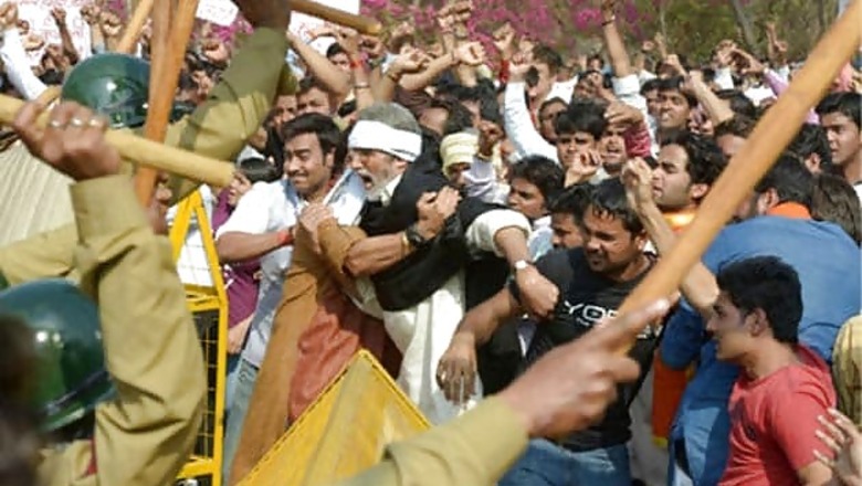 Prakash Jha gets extra cautious about Amitabh Bachchan-starrer 'Satyagraha'