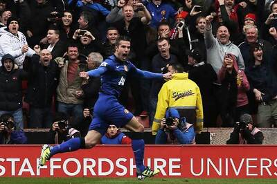 United visit West Ham in march towards 20th title