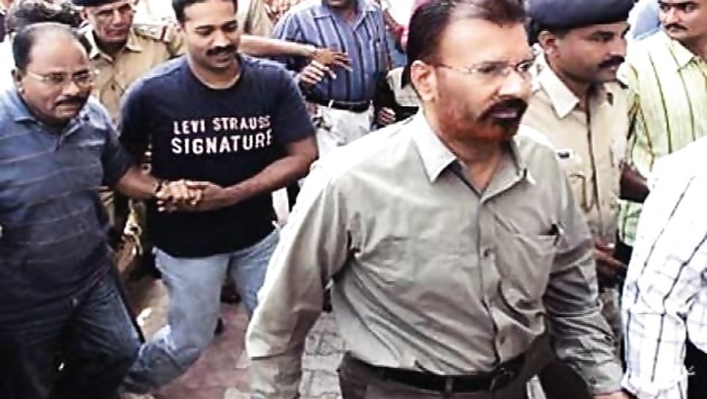 Gujarat's 'encounter cop' Vanzara retires in jail