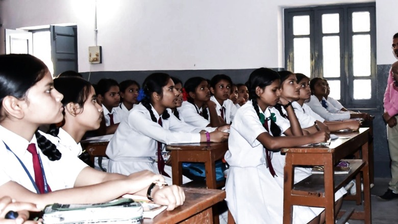 Back to School: After 2 Yrs, Offline Classes Resume in Delhi-NCR