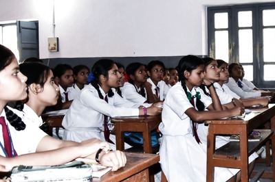 Back to School: After 2 Yrs, Offline Classes Resume in Delhi-NCR