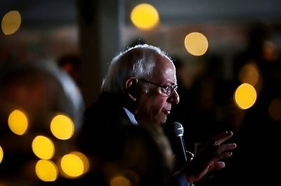 Auto union, Sanders clash ahead of Democratic convention