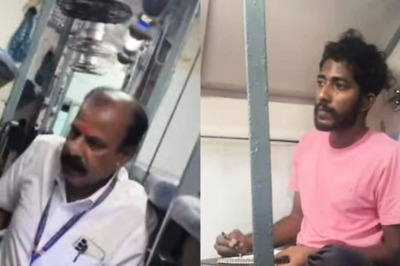 Video Of Tamil Nadu Artist Making TTE's Portrait On Train Wins Internet's Heart