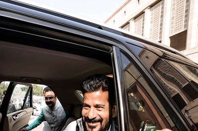 Newly-elected MLAs Take Oath as Maiden Session of Telangana Assembly Begins