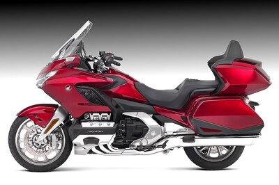 Honda Opens Bookings for All-New 2018 Gold Wing