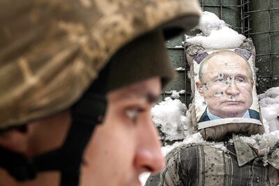 Ukrainian Presidential Adviser Demands Russian Forces Leave: Report