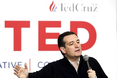 US Presidential elections: Republican Ted Cruz wins Iowa caucus, Donald Trump defeated by narrow margin
