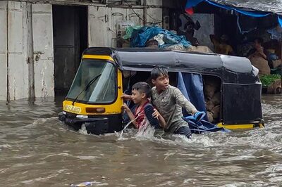 Mumbai Schools Shut Amid Heavy Rains, Trains Cancelled; Gujarat Districts Flooded | Updates