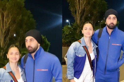 Alia Bhatt, Ranbir Kapoor Twin In Blue As They Get Captured Outside Airport; Watch