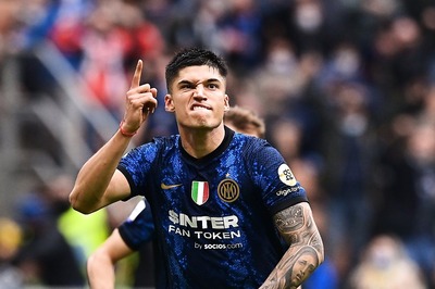 Joaquin Correa Nets 2 as Inter Milan Beats Udinese to Keep Pressure on Top