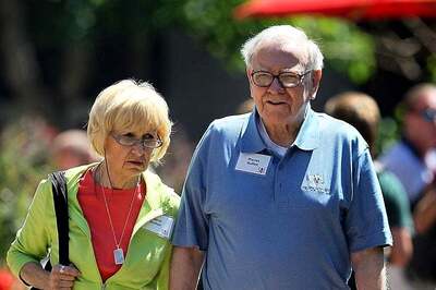 Warren Buffett's Wife Found Complaining About Coffee Worth Rs 300 at 'Summer Camp For Billionaires'