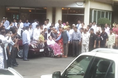 Dilip Kumar Discharged From Hospital; Saira Banu Expresses Gratitude