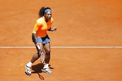 Serena Williams advances in 2 sets at Madrid Open