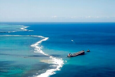 Mauritius seeks compensation as oil spill cleanup continues