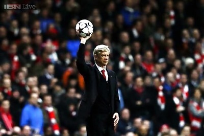 Wenger frustrated after Szczesny red card 'killed game'