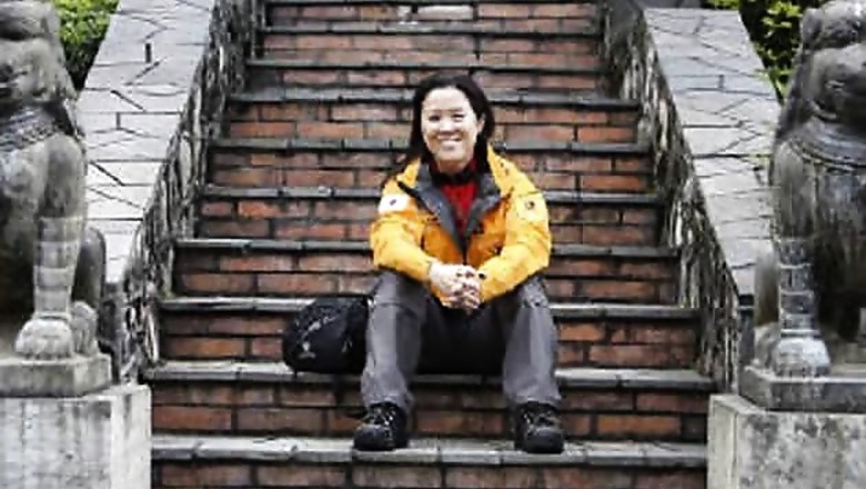 First woman to climb world's 14 highest peaks