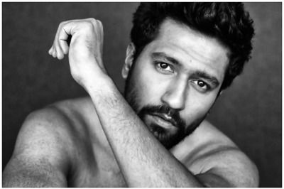 Vicky Kaushal Posts Throwback Pic With Shah Rukh Khan, Says 'Dreams Do Come True'