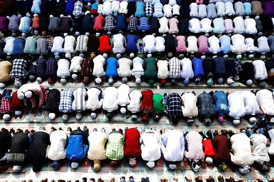 Clashes Reported Amid Eid-ul-Fitr Celebrations in Kashmir