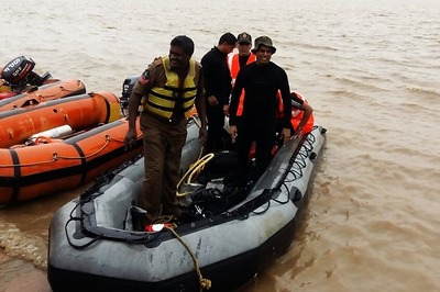 Andhra Boat Capsize: Woman's Body Recovered, Six Girls Still Missing