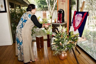 Nivedita Joshi Remembers Her Guru Yogacharya BKS Iyengar's Contribution to Yoga