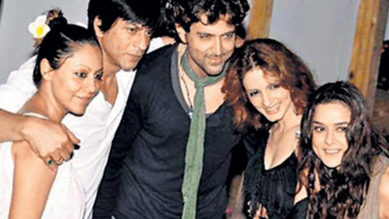 Hrithik celebrates his wedding anniversary
