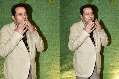 Dharmendra Suits Up For Karan Deol's Sangeet Ceremony, Blows Kisses At Paparazzi; See Photos