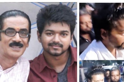 Thalapathy Vijay Pays Last Respect To His Leo Co-Star Manobala At His Residence