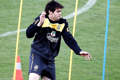 Kaka looks set to start for Brazil against Iraq