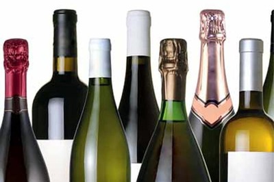 Odisha: Women attack liquor shop in Kendrapara