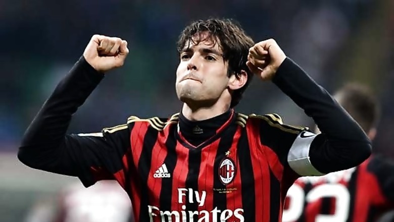 Balotelli, Kaka lead Milan to 3-0 win over Chievo