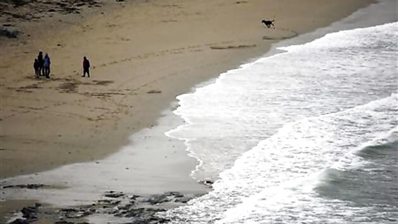 Storm, heavy rains batter southern Britain; disrupt flight services