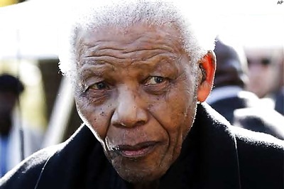 Nelson Mandela is recovering, but to stay in hospital