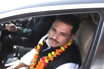 Raje government launches probe into Vadra land deals