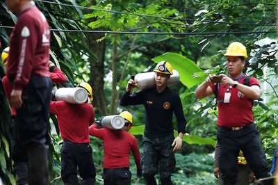 Rains Hit Thai Cave Where Rescuers Face 'War with Water and Time'