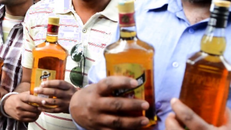 UP Govt Recommends Death Penalty for Hooch Sellers