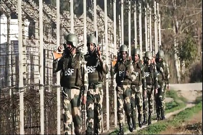 BSF Apprehends 4 Bangladeshi Nationals for Illegally Entering the Country