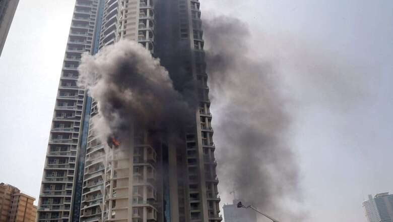 Mumbai Fire: Blaze in Avighna Park Tower Kills 1; Mayor Says Man Could Have Survived Fall