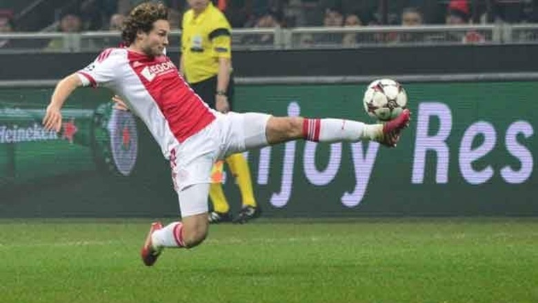 Manchester United set to sign Daley Blind from Ajax