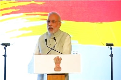 Modi woos foreign investors, says India a 'bright spot' in global economic slowdown