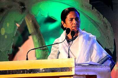 Mamata Banerjee to Meet Rajnath Singh to End Darjeeling Crisis