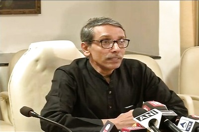 Dialogue Cannot be Dictated Through Coercion, JNU VC Tells Protesting Students